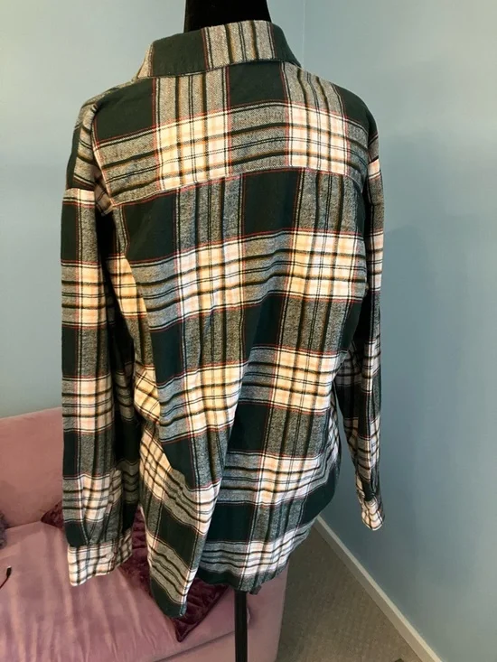 Old Navy Green and White Plaid Flannel Shirt - Picture 3 of 4